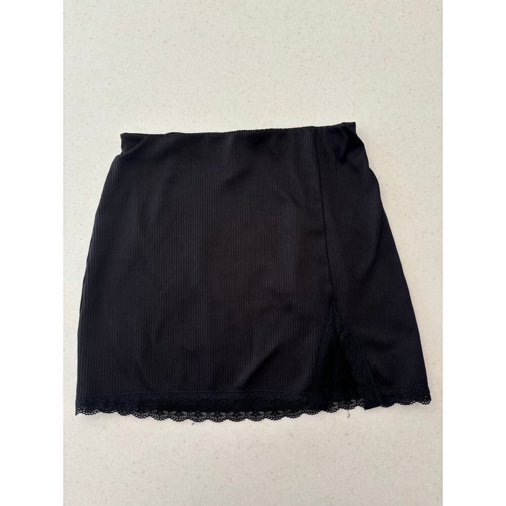 H&M Black Ribbed Mini Skirt Lace Trim Side Slit Stretch Y2K Size S - Picture 4 of 10